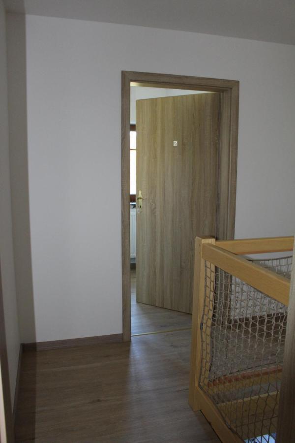 Pencin Odal Hawaii Sro Ubytovani Vzdelavani מראה חיצוני תמונה